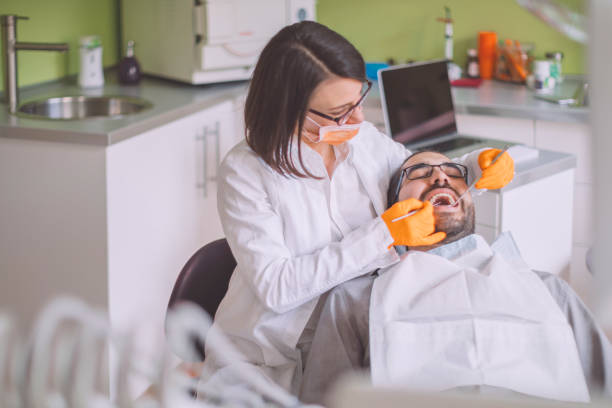 Best Cosmetic Emergency Dentistry in Cuyahoga Falls, OH